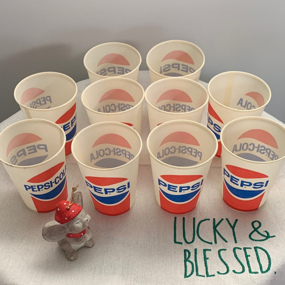 Pepsi Classic Red and Blue Disposable Cups Set/10 VINTAGE